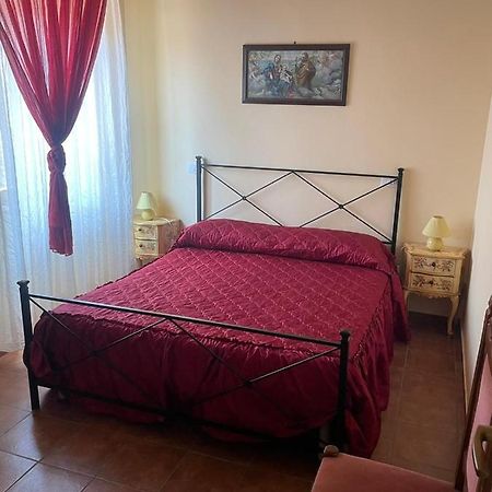 Appartamentino Di Corso Umberto รอนชิโญเน ภายนอก รูปภาพ