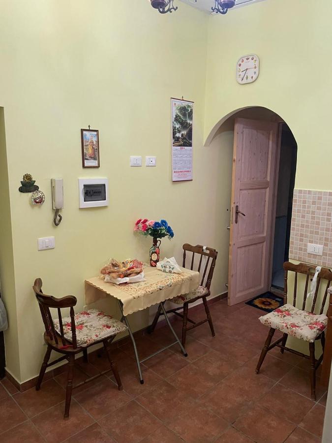 Appartamentino Di Corso Umberto รอนชิโญเน ภายนอก รูปภาพ